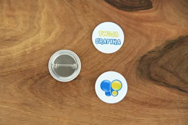 Buttonfly – jak nasze przypinki wzbogacą twoje wydarzenie?